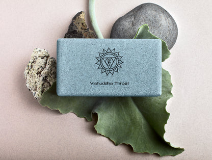 Bloco de yoga cortiça – VISHUDDHA chacra da garganta - azul - para comunicação, clareza e meditação