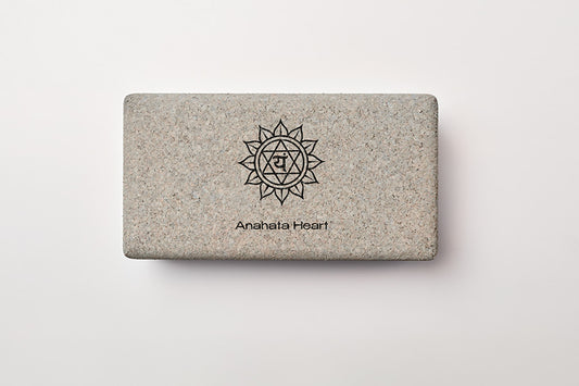 Bloco de yoga cortiça – ANAHATA - chacra do coração - verde - para abertura do peito, meditação