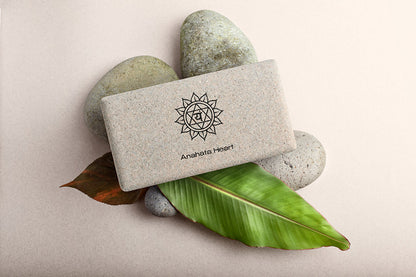 Bloco de yoga cortiça – ANAHATA - chacra do coração - verde - para abertura do peito, meditação