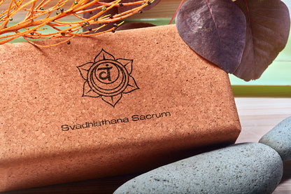 Bloco de yoga cortiça – SVADHISTHANA - chacra umbilical - laranja - para posturas, equilíbrio