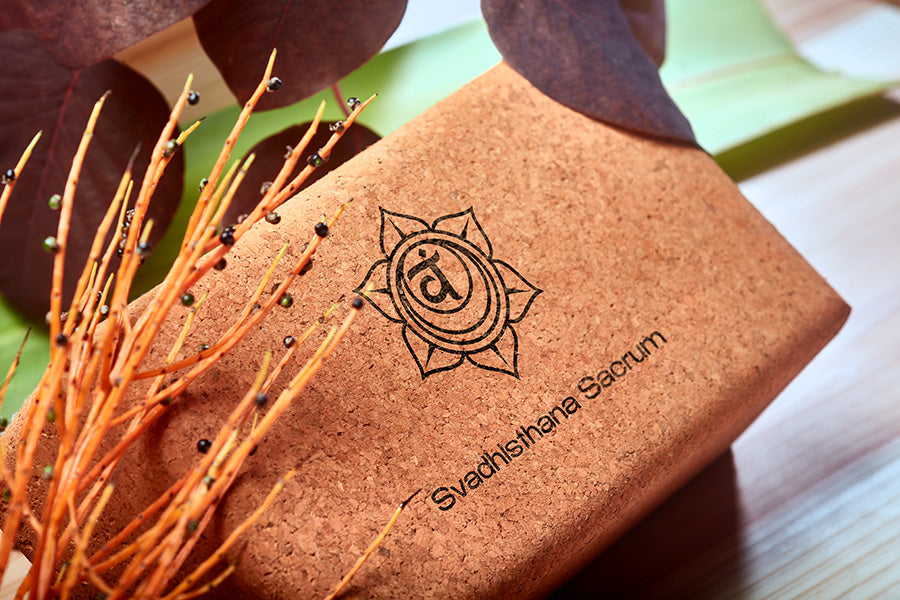 Bloco de yoga cortiça – SVADHISTHANA - chacra umbilical - laranja - para posturas, equilíbrio